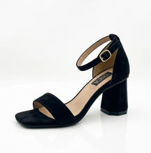 Silk Strut